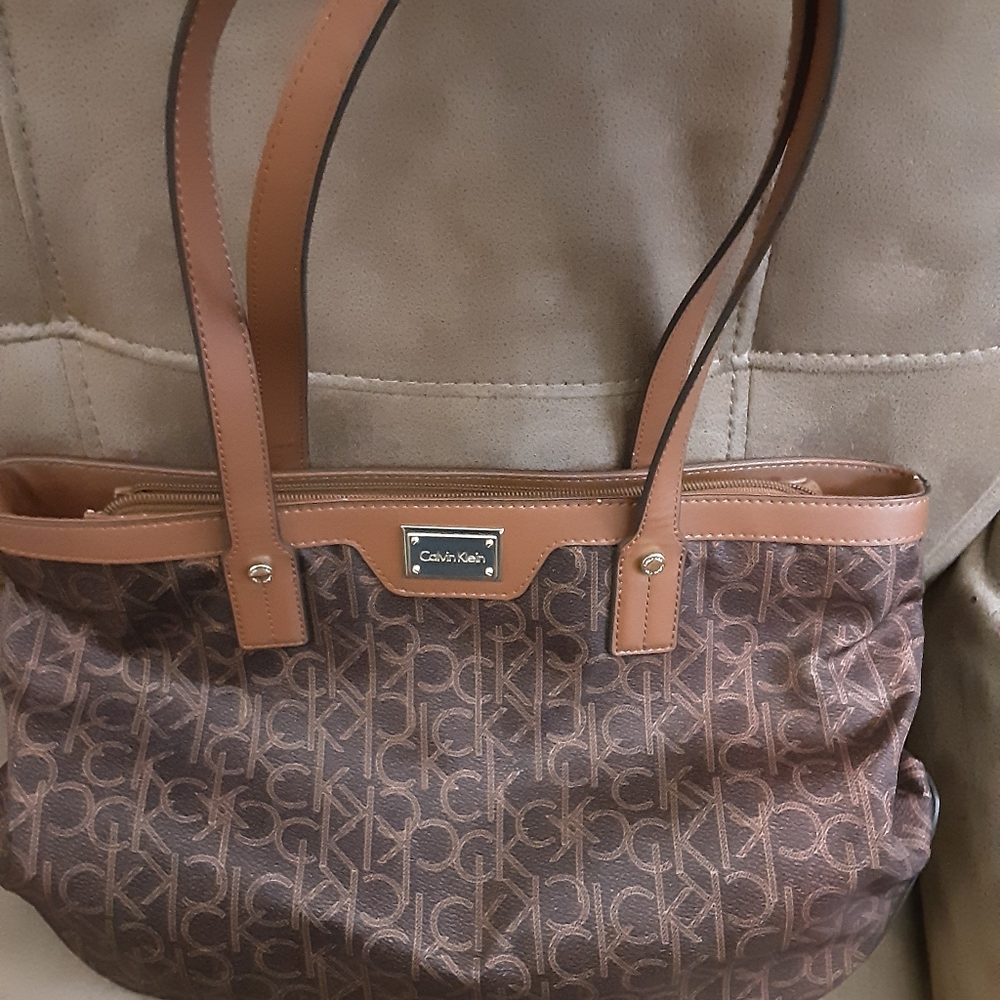 Purse - Picture 3 of 3